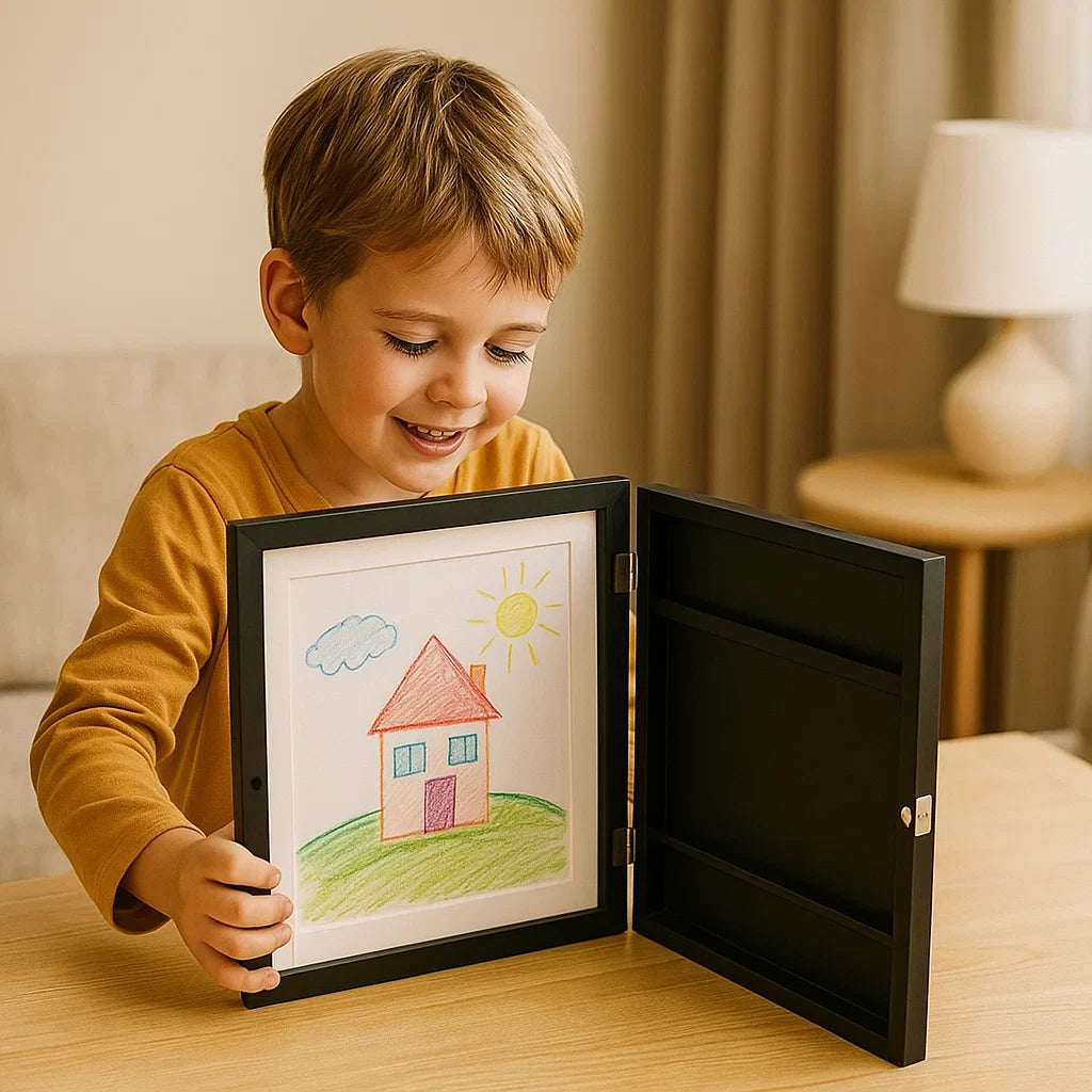 Cadre d'exposition pour les œuvres d'art des enfants